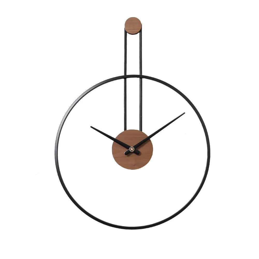 Grande horloge murale avec design