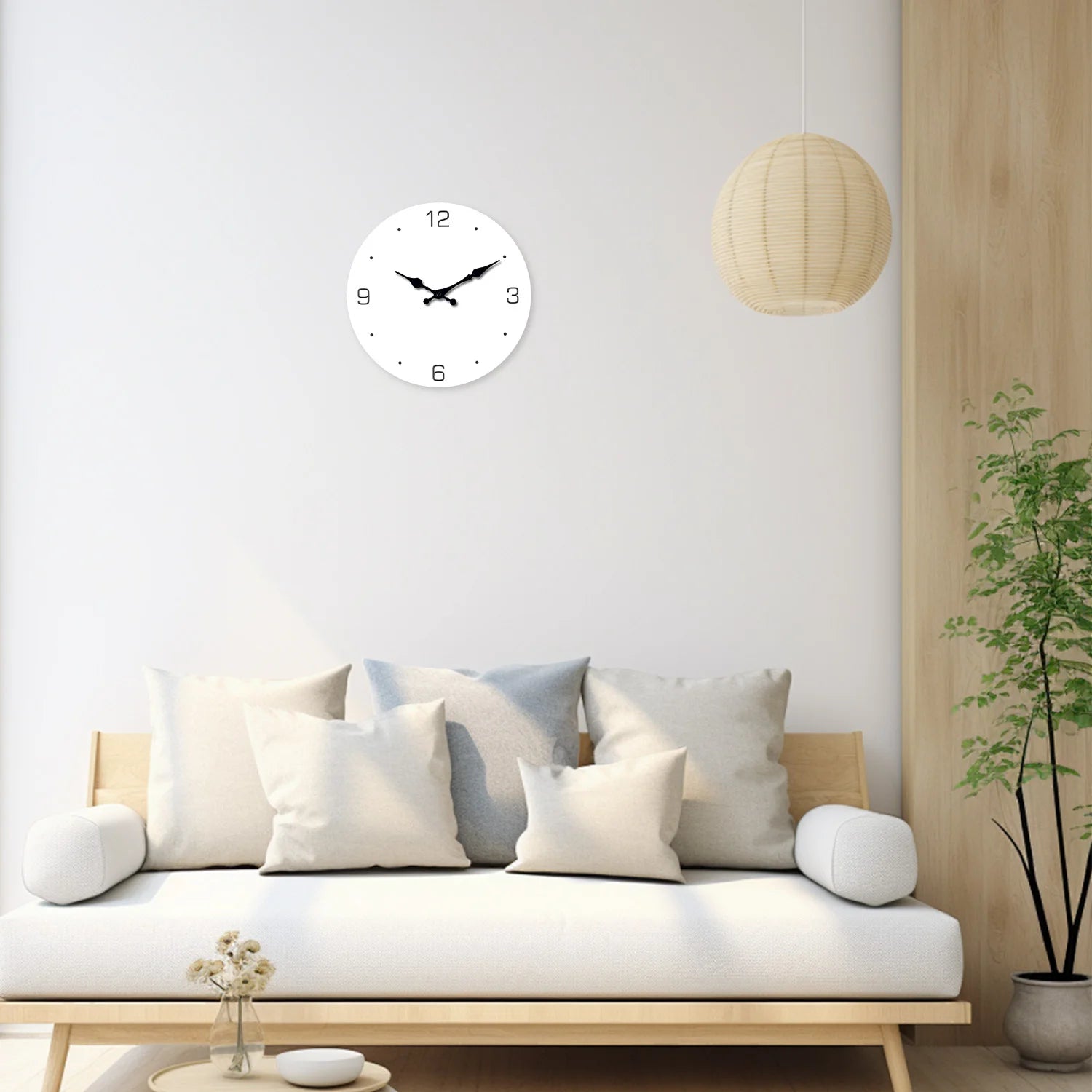Horloge murale à motif blanc