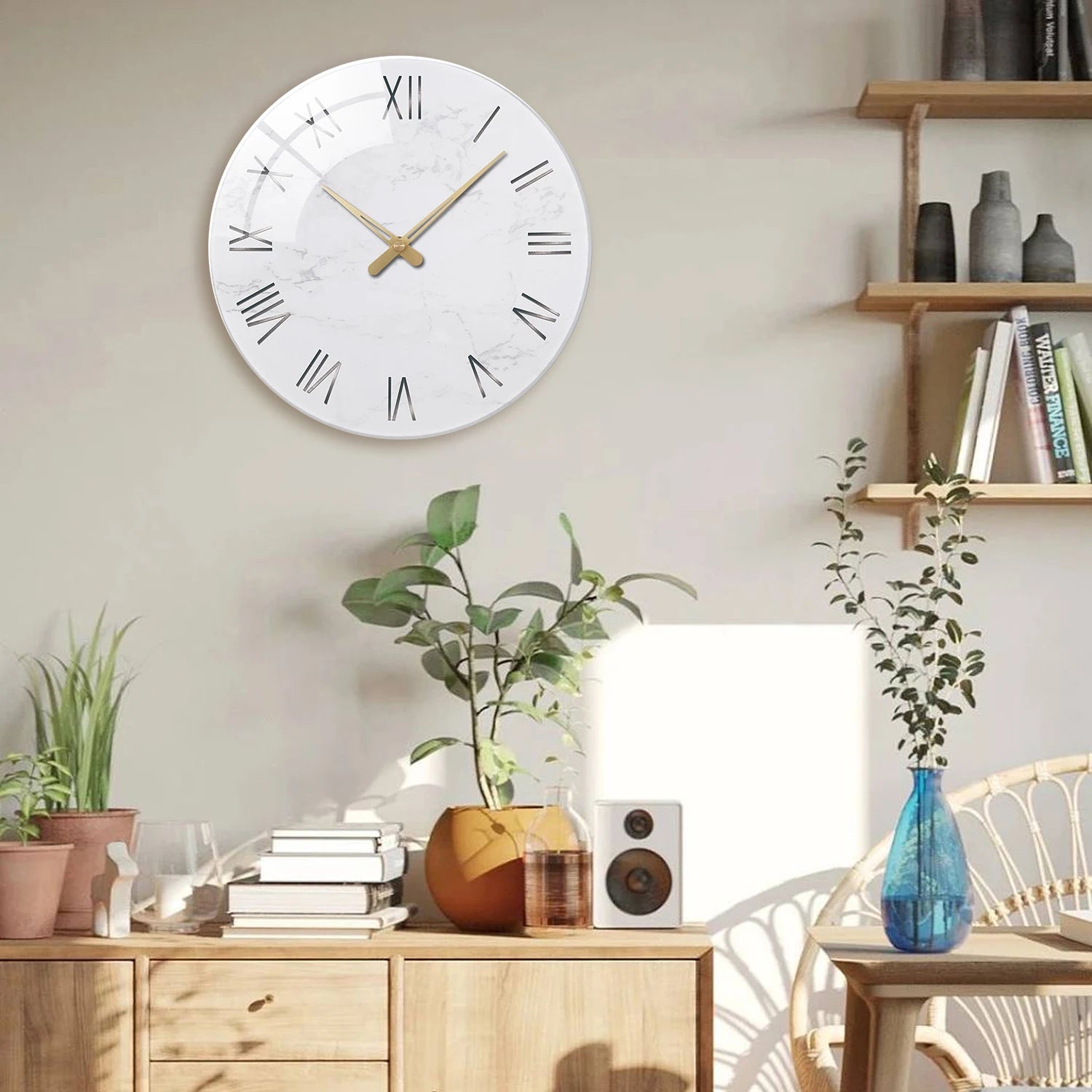 Horloge murale en marbre blanc