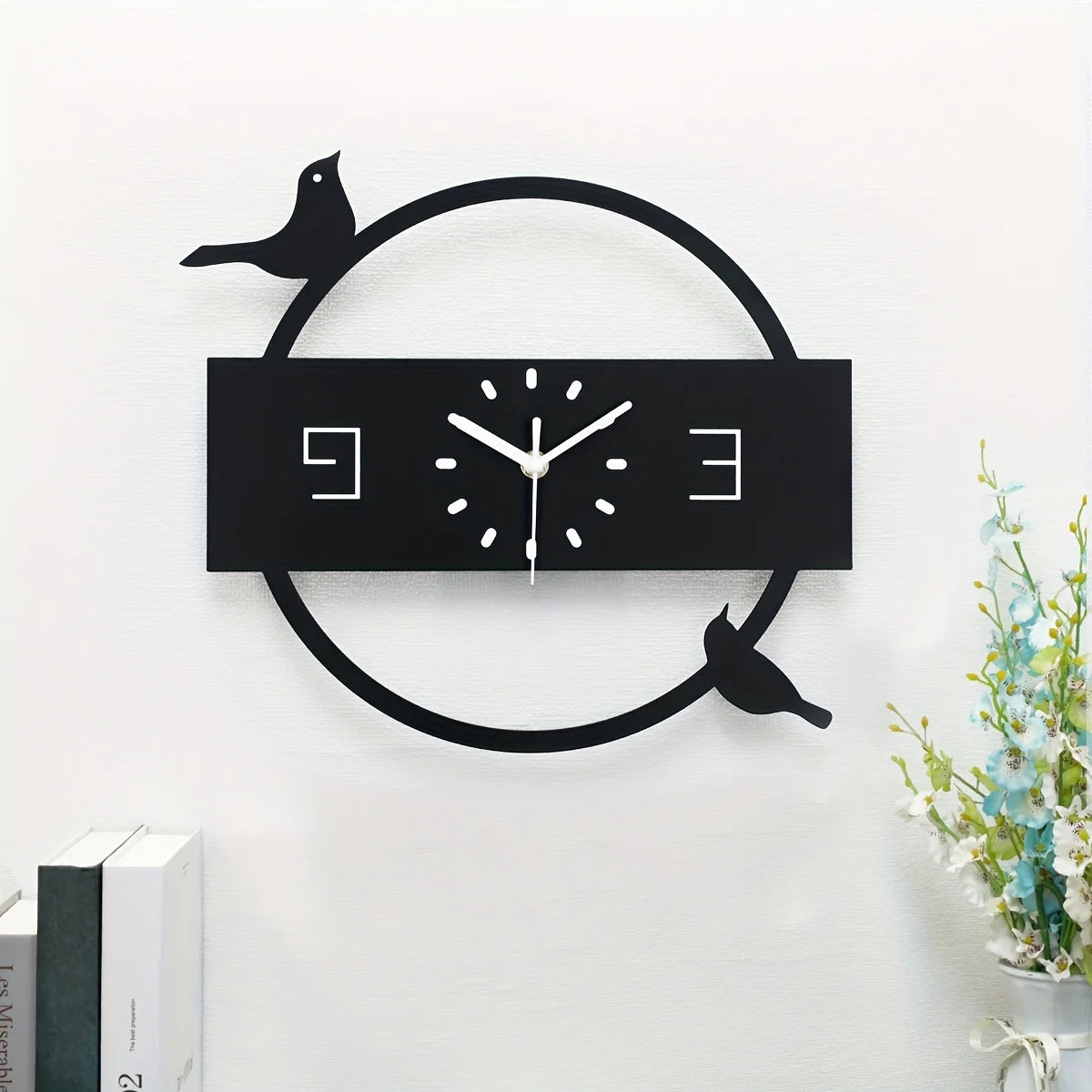 Horloge scandinave moderne en métal