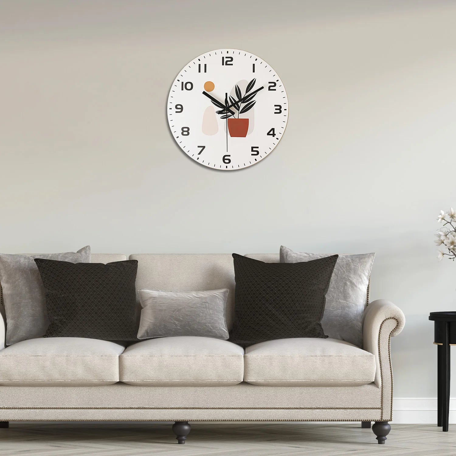 Horloge murale blanche à motif de pot de fleurs