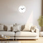 Horloge murale à motif blanc