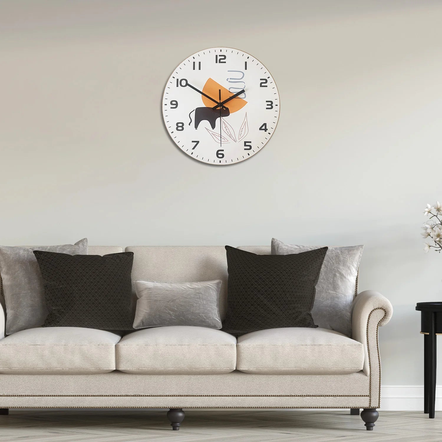 Horloge murale en bois décontractée à petit motif