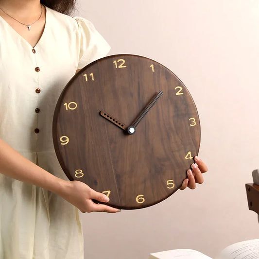 Petite Horloge murale en bois de chêne