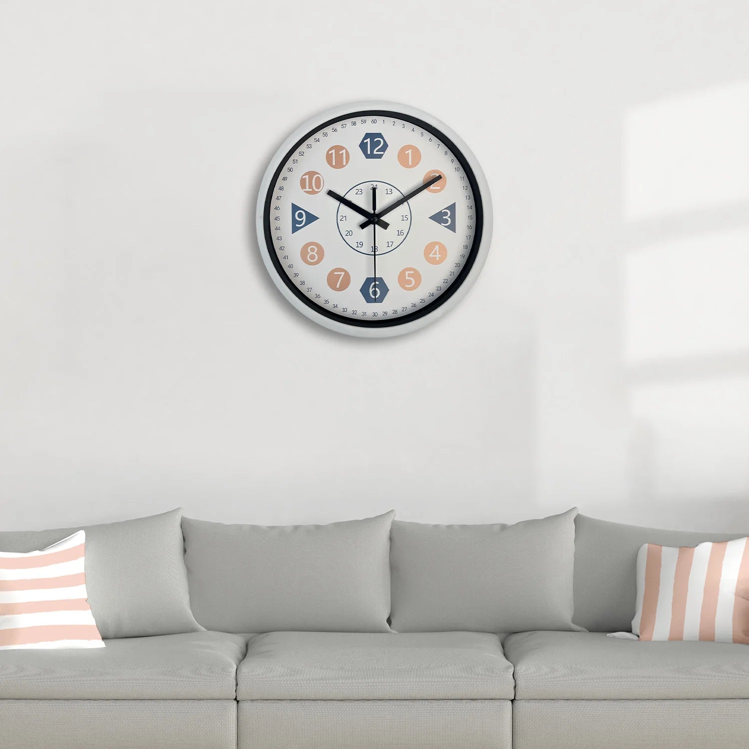 Petite horloge murale en verre